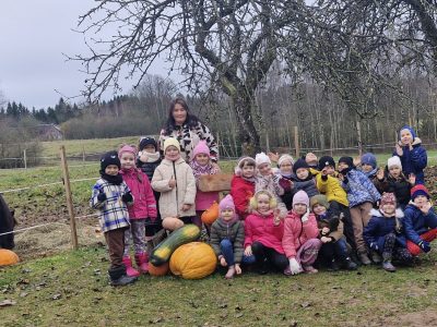 Išvyka į „Gyvūnėlių ūkį” Išvyka į „Gyvūnėlių ūkį”