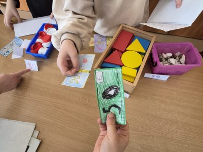 Tęsiame programos „Junior Achievement“ įgyvendinimą. Kaziuko mugė. Tęsiame programos „Junior Achievement“ įgyvendinimą. Kaziuko mugė.