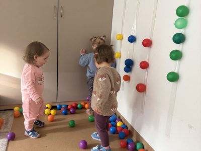 Mes – Judumo savaitės dalyviai.  Spalvoti kamuoliukai rado savo vietas! 