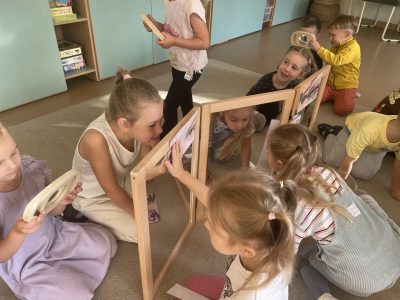 Aš – tarp visų Aš – tarp visų